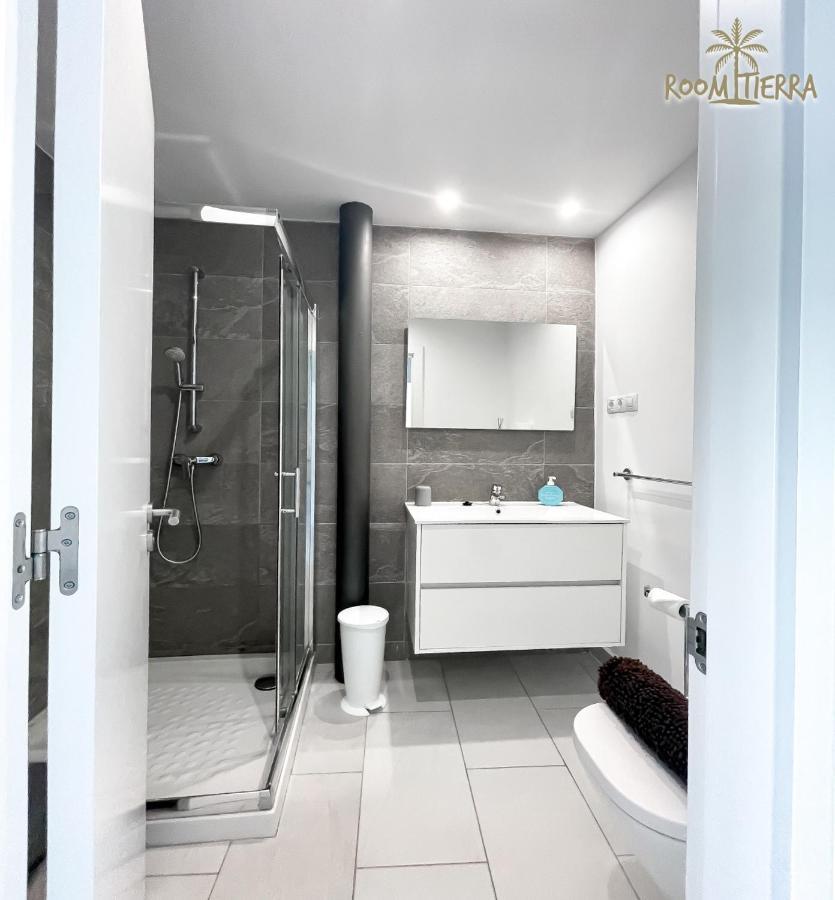 Room Tierra Wifi Free Private Bathroom , Central Town Corralejo Extérieur photo